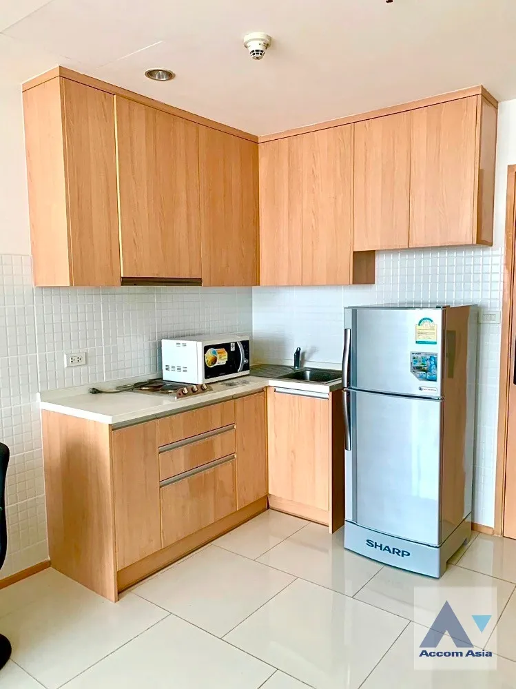 unit 1 Bedroom  Condominium For Sale in Phaholyothin, Bangkok  near BTS Ratchathewi (AA38640)