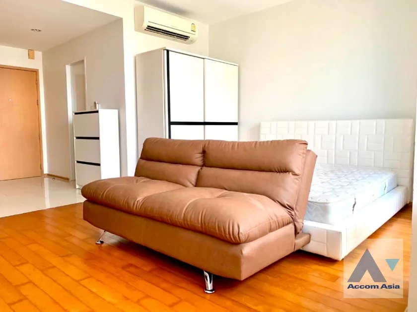 Villa Ratchatewi Condominium  1 Bedroom for Sale BTS Ratchathewi in Phaholyothin Bangkok