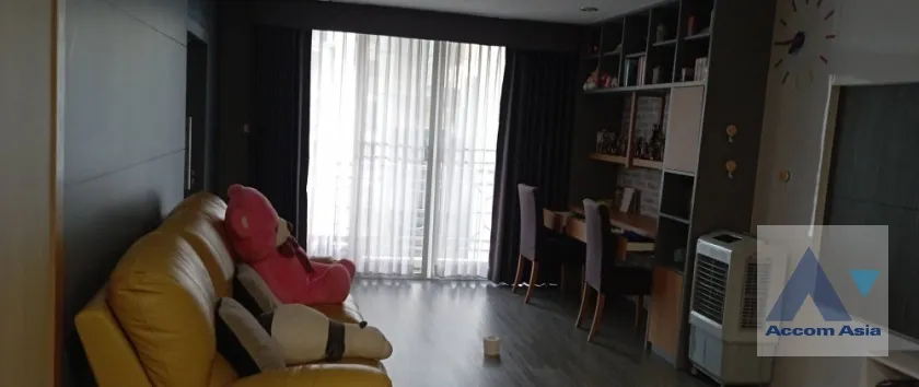 unit 2 Bedrooms  Condominium For Sale in Sukhumvit, Bangkok  near BTS Asok - MRT Sukhumvit (AA38643)