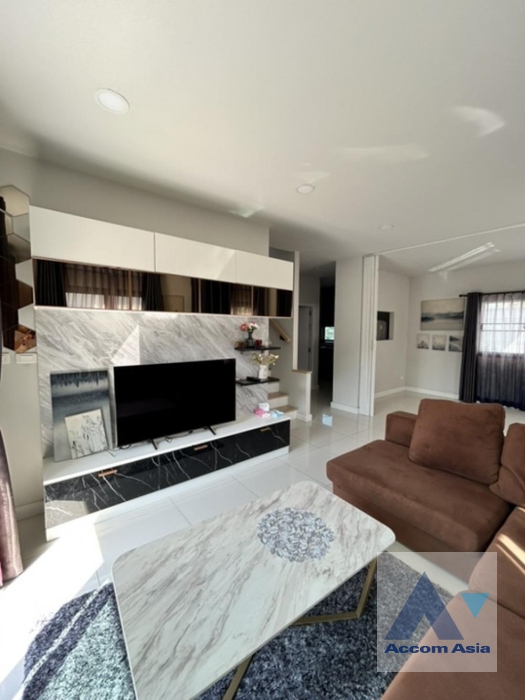 4  3 br House For Sale in Samutprakan ,Samutprakan  at Grand Britania Bangna Km.12 AA38646