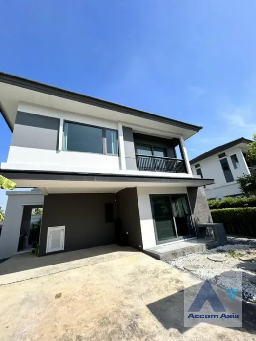 unit 3 Bedrooms  House For Sale in Samutprakan, Samutprakan  (AA38646)