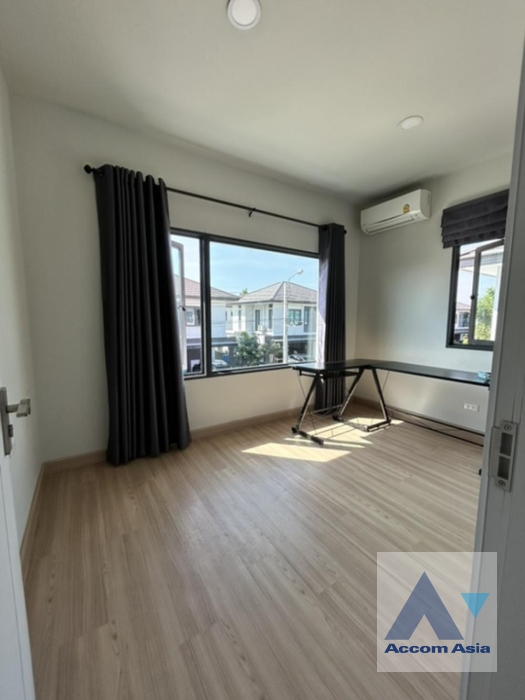 8  3 br House For Sale in Samutprakan ,Samutprakan  at Grand Britania Bangna Km.12 AA38646