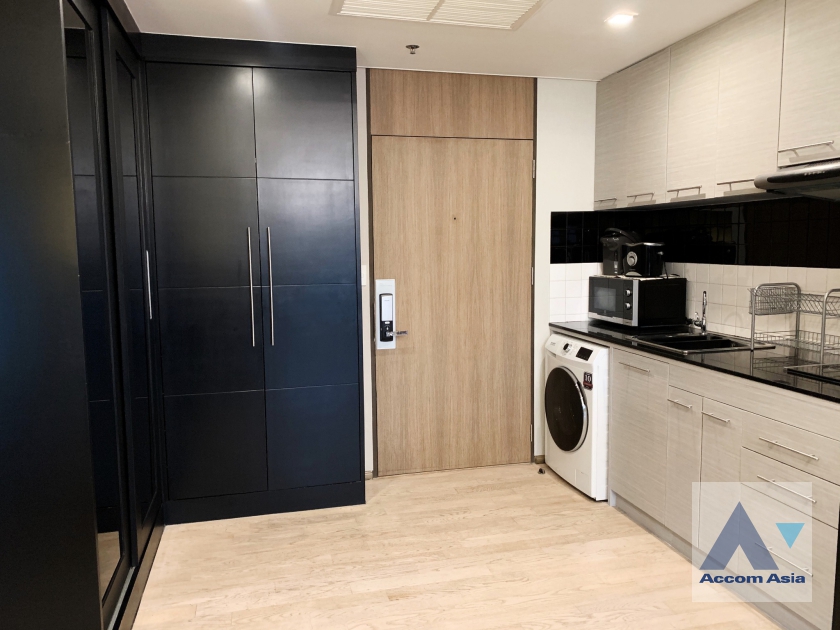 unit 1 Bedroom  Condominium For Rent in Sukhumvit, Bangkok  near BTS Thong Lo (AA38652)