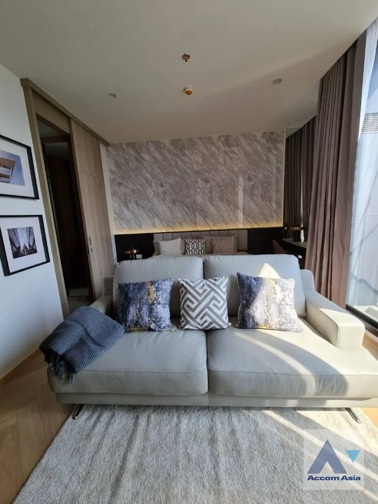  1  1 br Condominium for rent and sale in Ploenchit ,Bangkok BTS Ploenchit at Noble Ploenchit AA38659