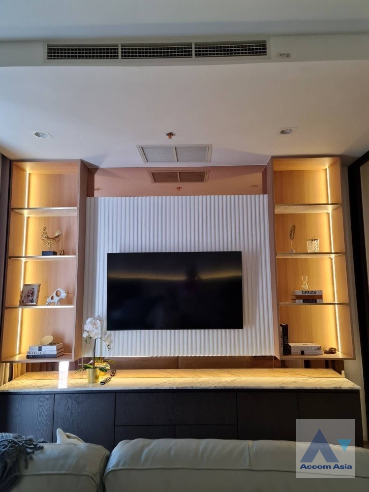 5  1 br Condominium for rent and sale in Ploenchit ,Bangkok BTS Ploenchit at Noble Ploenchit AA38659