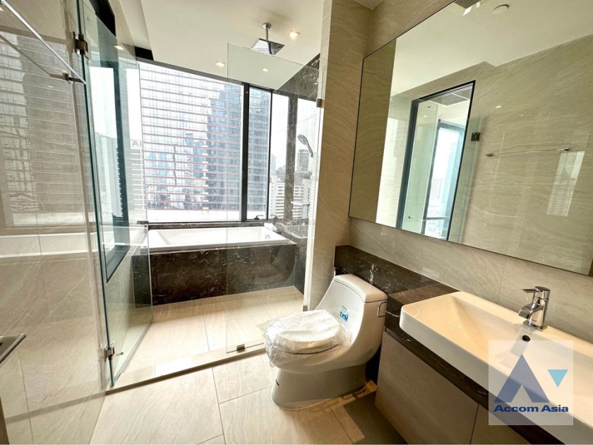 14  2 br Condominium For Sale in Silom ,Bangkok BTS Chong Nonsi at Ashton Silom AA38666