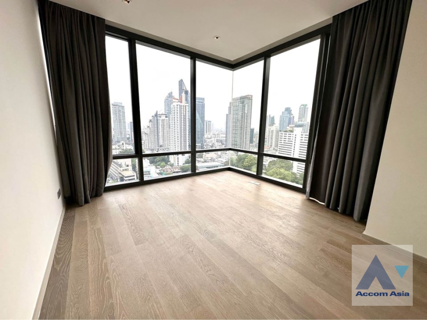 8  2 br Condominium For Sale in Silom ,Bangkok BTS Chong Nonsi at Ashton Silom AA38666