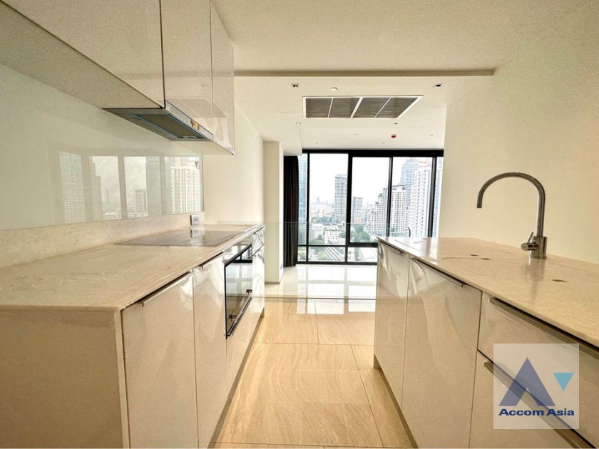 6  2 br Condominium For Sale in Silom ,Bangkok BTS Chong Nonsi at Ashton Silom AA38666