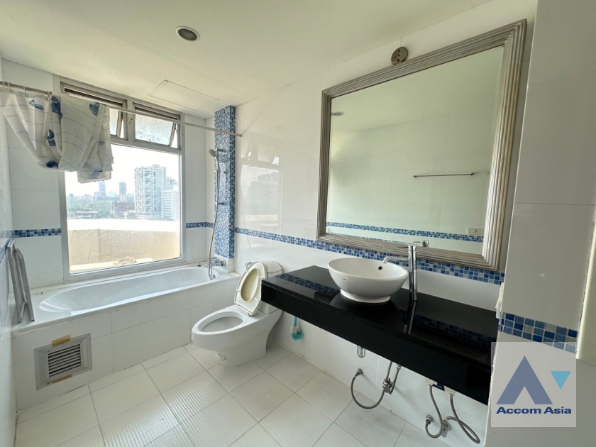 10  3 br Condominium for rent and sale in Sukhumvit ,Bangkok BTS Nana at Newton Tower AA38675