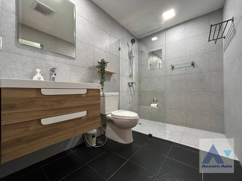 7  2 br Condominium for rent and sale in Sukhumvit ,Bangkok MRT Queen Sirikit National Convention Center at Monterey Place AA38677