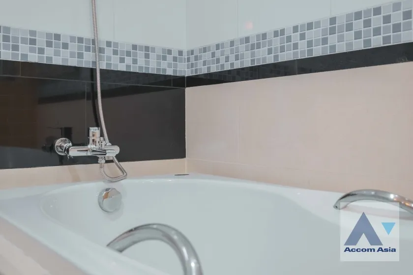 16  3 br Condominium For Rent in Sukhumvit ,Bangkok MRT Sukhumvit - BTS Asok at CitiSmart Sukhumvit 18 AA38696