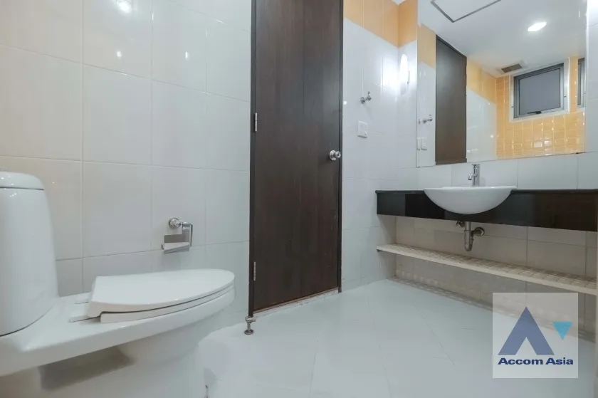 21  3 br Condominium For Rent in Sukhumvit ,Bangkok MRT Sukhumvit - BTS Asok at CitiSmart Sukhumvit 18 AA38696