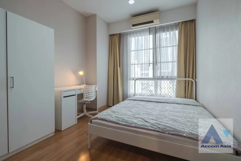 23  3 br Condominium For Rent in Sukhumvit ,Bangkok MRT Sukhumvit - BTS Asok at CitiSmart Sukhumvit 18 AA38696