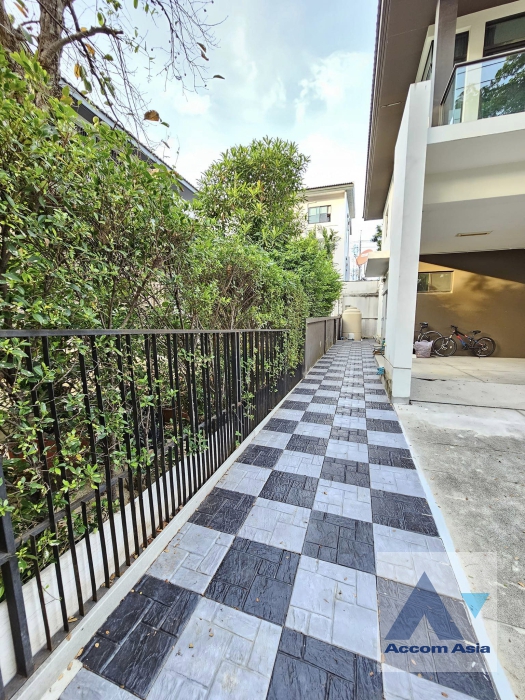 16  4 br House for rent and sale in Pattanakarn ,Bangkok ARL Ban Thap Chang at Manthana Onnut–Wongwaen 4 AA38697