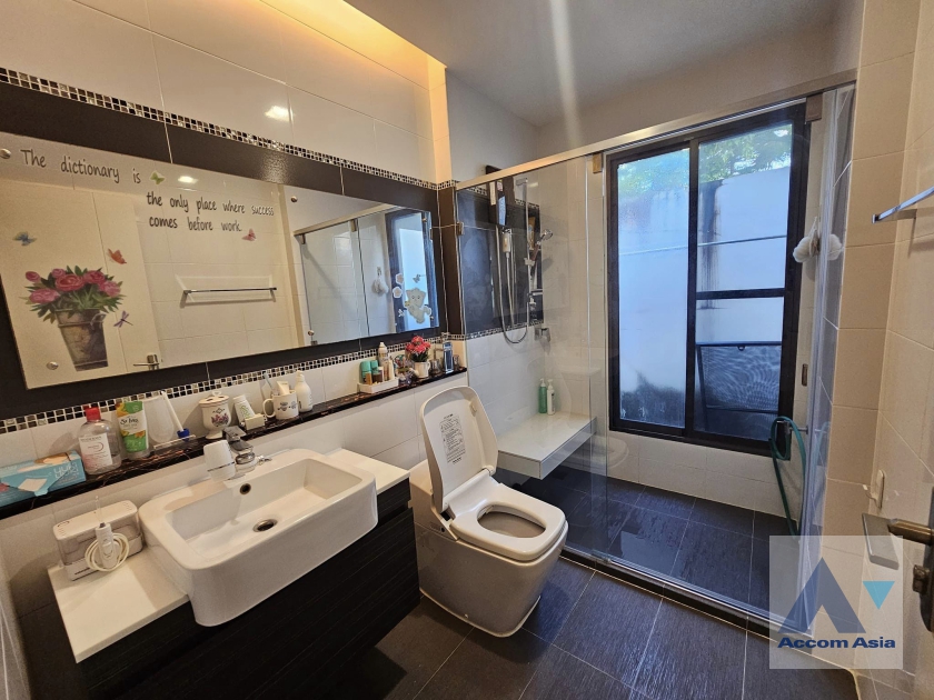 15  4 br House for rent and sale in Pattanakarn ,Bangkok ARL Ban Thap Chang at Manthana Onnut–Wongwaen 4 AA38697