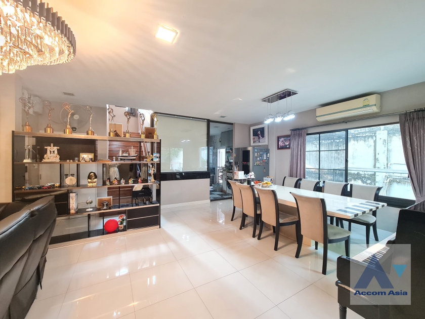  1  4 br House for rent and sale in Pattanakarn ,Bangkok ARL Ban Thap Chang at Manthana Onnut–Wongwaen 4 AA38697