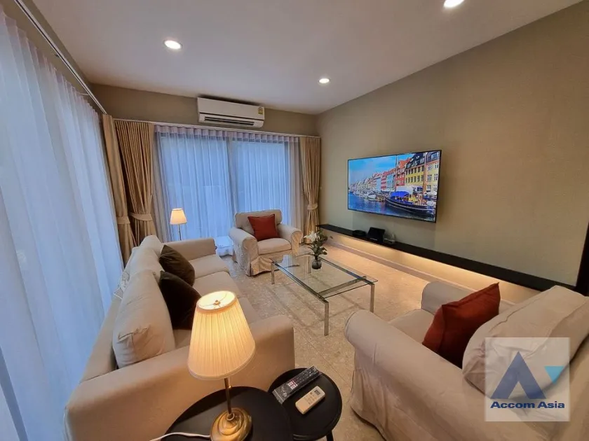 unitPet friendly |  4 Bedrooms  House For Rent in Petchkasem, Bangkok  (AA38705)