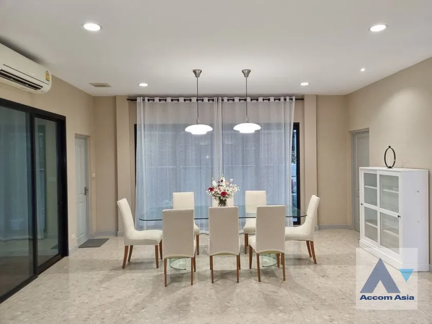 4  4 br House For Rent in Petchkasem ,Bangkok  at Grand Bangkok Boulevard Sathorn AA38705