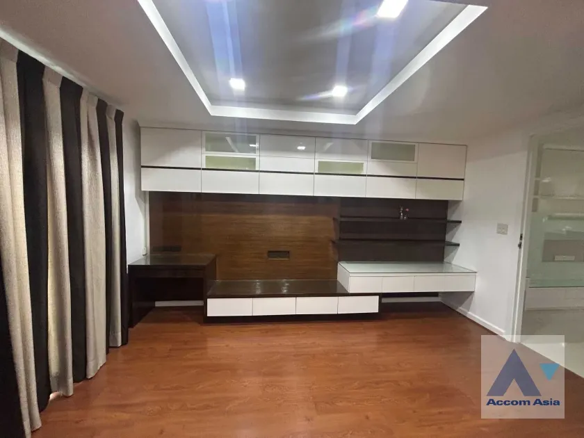  1  1 br Condominium for rent and sale in Sukhumvit ,Bangkok BTS Nana at The Oleander Sukhumvit 11 AA38711