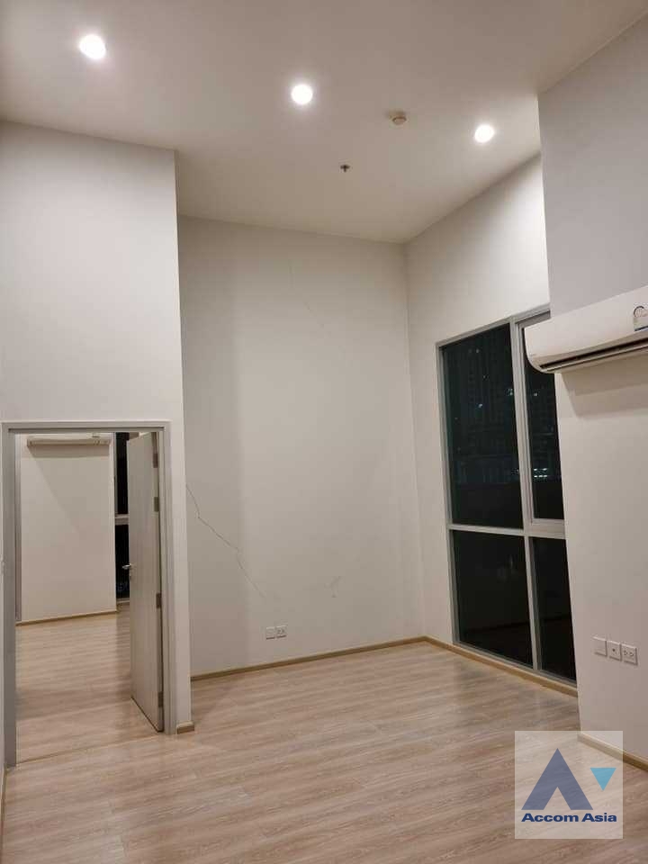 4  2 br Condominium For Sale in Ratchadaphisek ,Bangkok MRT Thailand Cultural Center at Noble Revolve Ratchada 2 AA38712