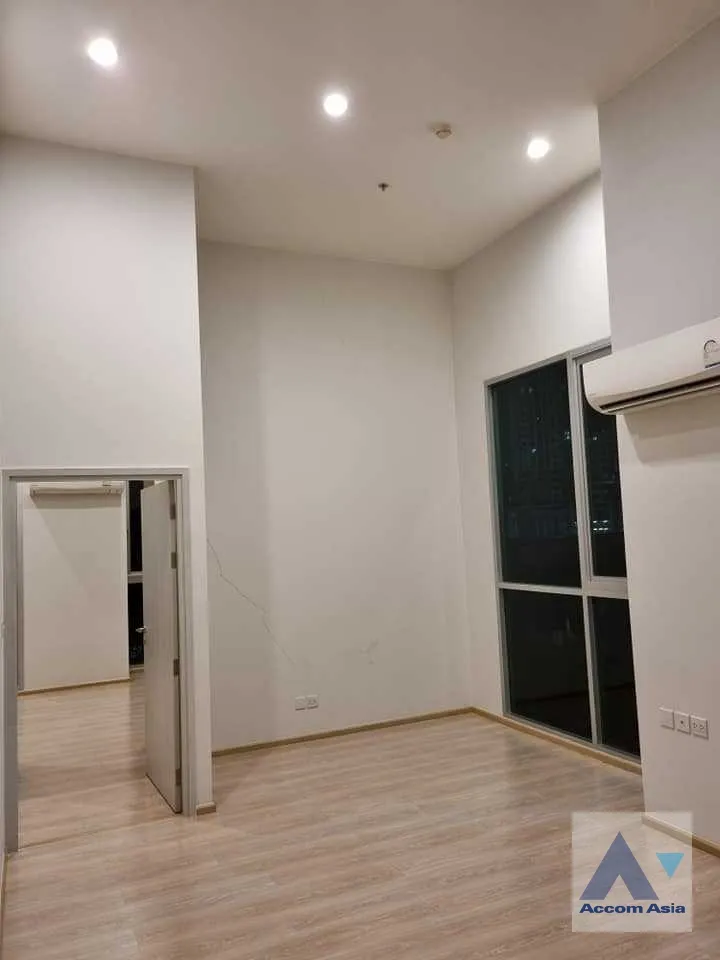 unit 2 Bedrooms  Condominium For Sale in Ratchadaphisek, Bangkok  near MRT Thailand Cultural Center (AA38712)
