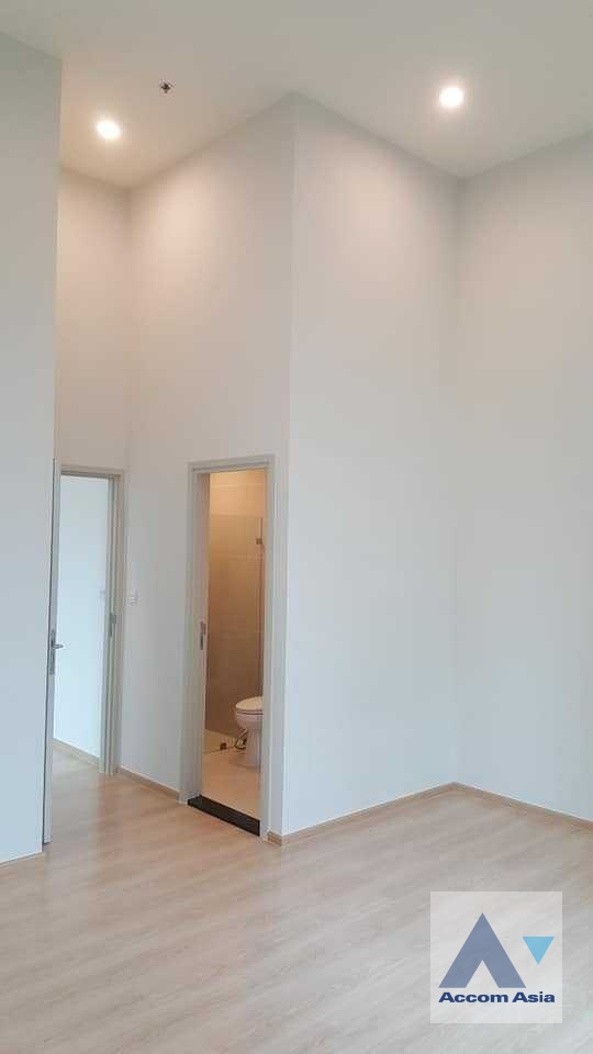6  2 br Condominium For Sale in Ratchadaphisek ,Bangkok MRT Thailand Cultural Center at Noble Revolve Ratchada 2 AA38712