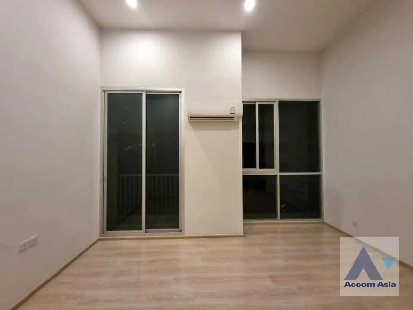 unit 2 Bedrooms  Condominium For Sale in Ratchadaphisek, Bangkok  near MRT Thailand Cultural Center (AA38712)