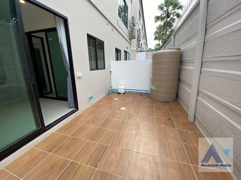 12  3 br House For Rent in Lat Phrao ,Bangkok ARL Hua Mak at Patio Srinakarin-Rama 9 AA38725
