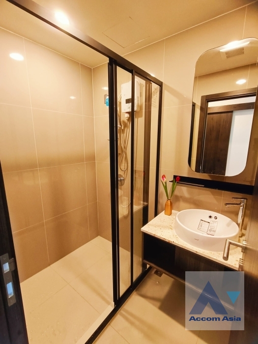 8  1 br Condominium For Rent in Ratchadaphisek ,Bangkok MRT Sutthisan at XT Huaikhwang  AA38729