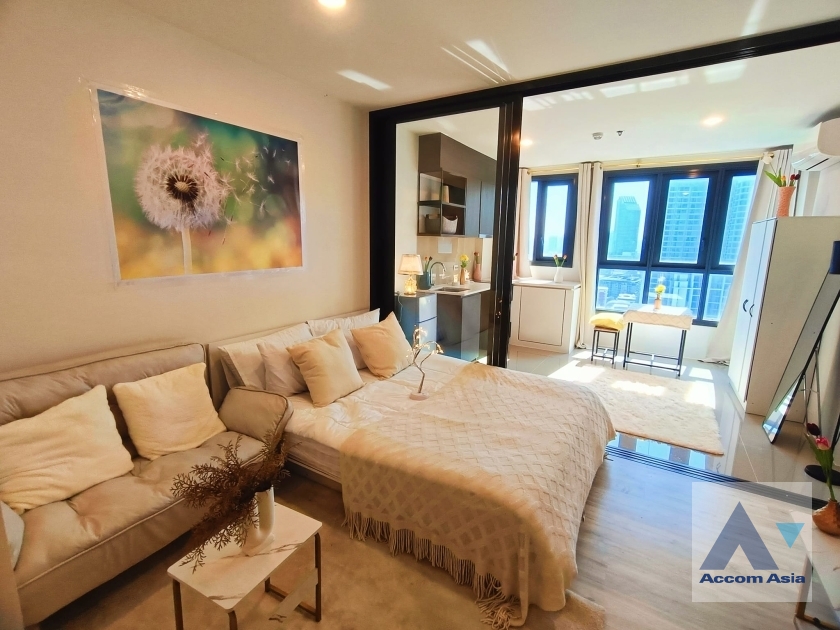 5  1 br Condominium For Rent in Ratchadaphisek ,Bangkok MRT Sutthisan at XT Huaikhwang  AA38729