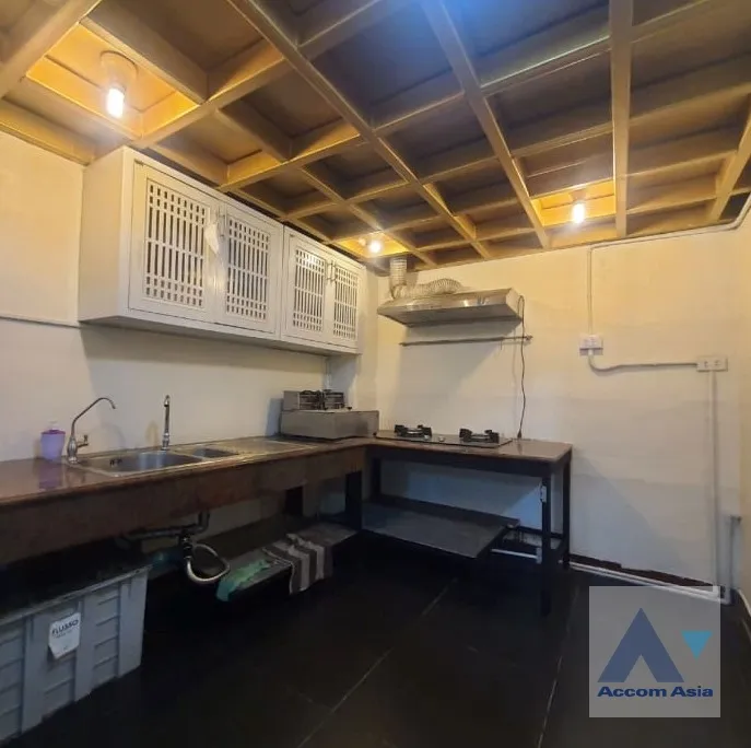 unit Building For Rent in Sukhumvit, Bangkok  near BTS Bang Chak (AA38742)