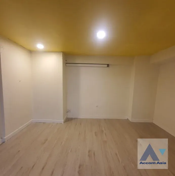 8  Building For Rent in Sukhumvit ,Bangkok BTS Bang Chak AA38742
