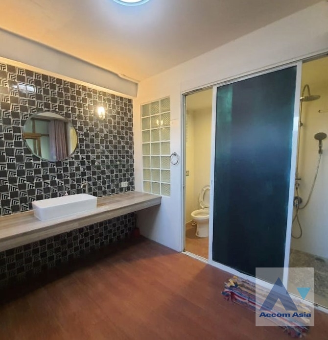 13  Building For Rent in Sukhumvit ,Bangkok BTS Bang Chak AA38742