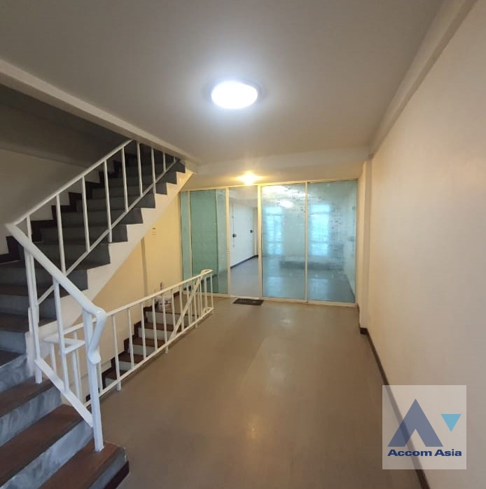 6  Building For Rent in Sukhumvit ,Bangkok BTS Bang Chak AA38742