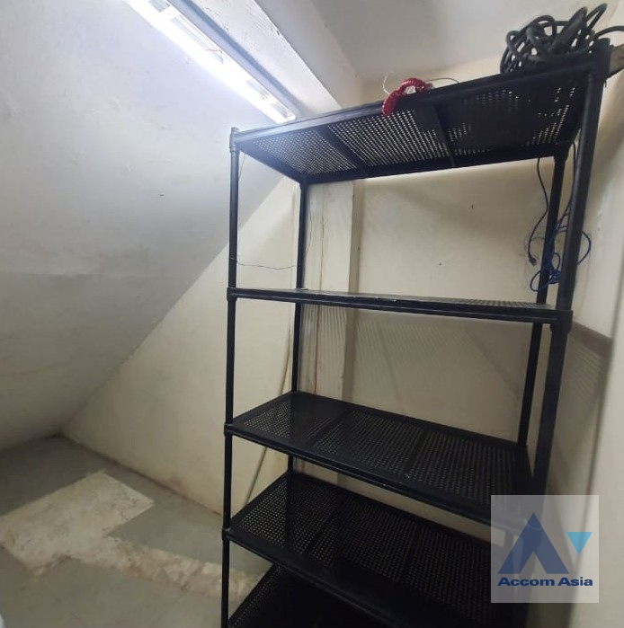 15  Building For Rent in Sukhumvit ,Bangkok BTS Bang Chak AA38742