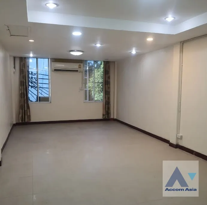 unit Building For Rent in Sukhumvit, Bangkok  near BTS Bang Chak (AA38742)