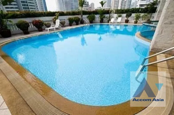  2  3 br Apartment For Rent in Sukhumvit ,Bangkok BTS Phrom Phong at Apartment with Top Facilities, Close to Emshere AA38743
