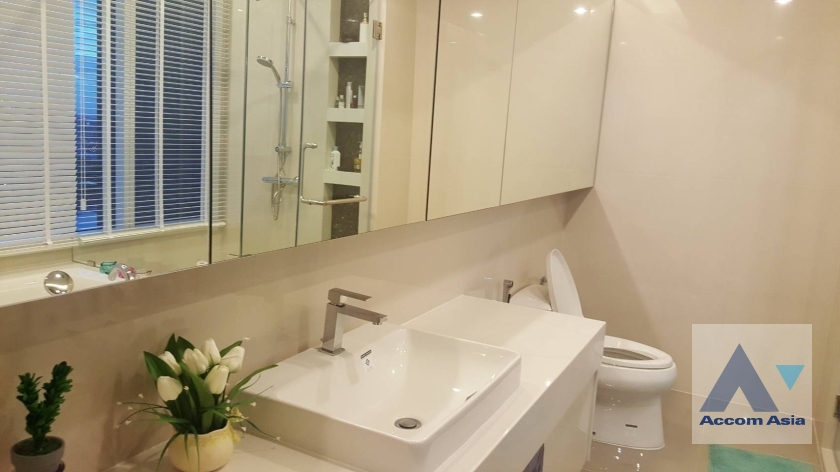 7  3 br Condominium For Rent in Rama 3 ,Bangkok BTS Saphan Taksin at Menam Residences AA38749