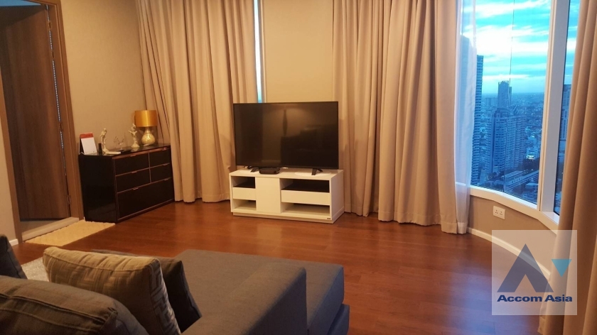 4  3 br Condominium For Rent in Rama 3 ,Bangkok BTS Saphan Taksin at Menam Residences AA38749