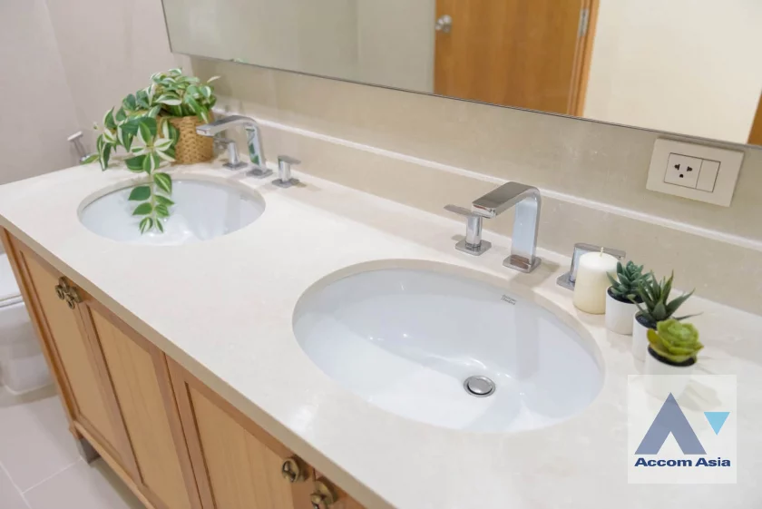 20  2 br Condominium for rent and sale in Sukhumvit ,Bangkok BTS Phrom Phong at The Emporio Place AA38751