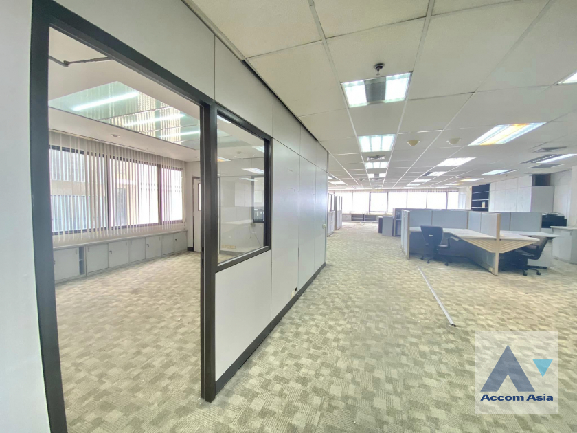 14  Office Space For Rent in Sukhumvit ,Bangkok BTS Asok - MRT Sukhumvit at Ocean Tower 2 AA38765