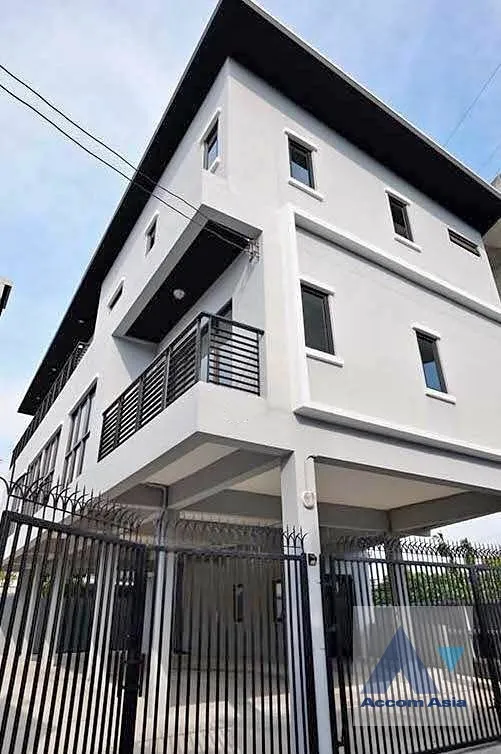 unitHome Office |  House For Rent in Pattanakarn, Bangkok  (AA38767)