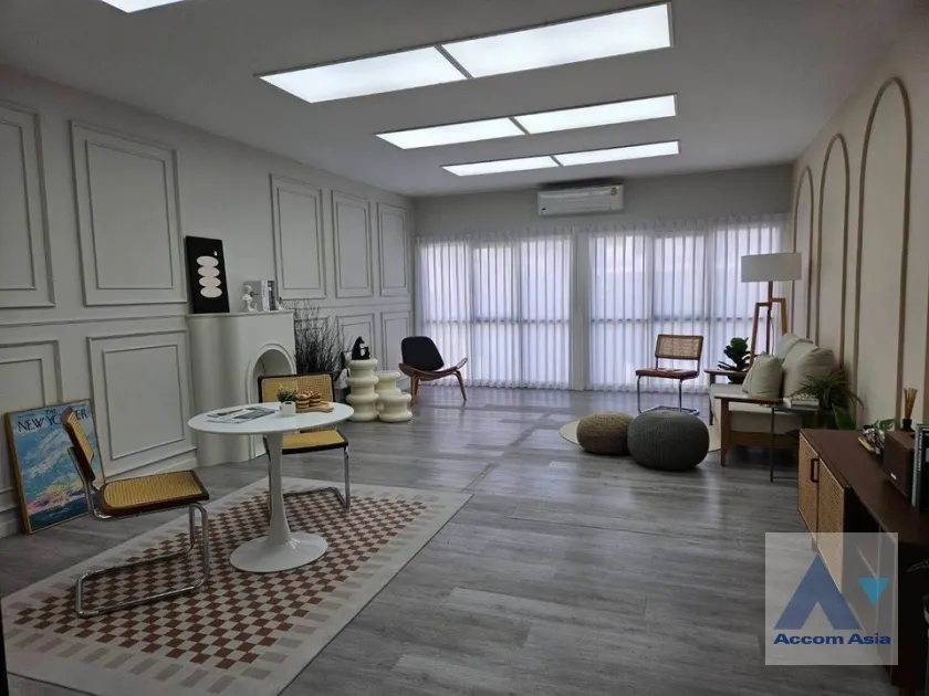 unitHome Office |  House For Rent in Pattanakarn, Bangkok  (AA38767)