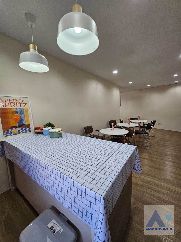 4  House For Rent in Pattanakarn ,Bangkok  AA38767