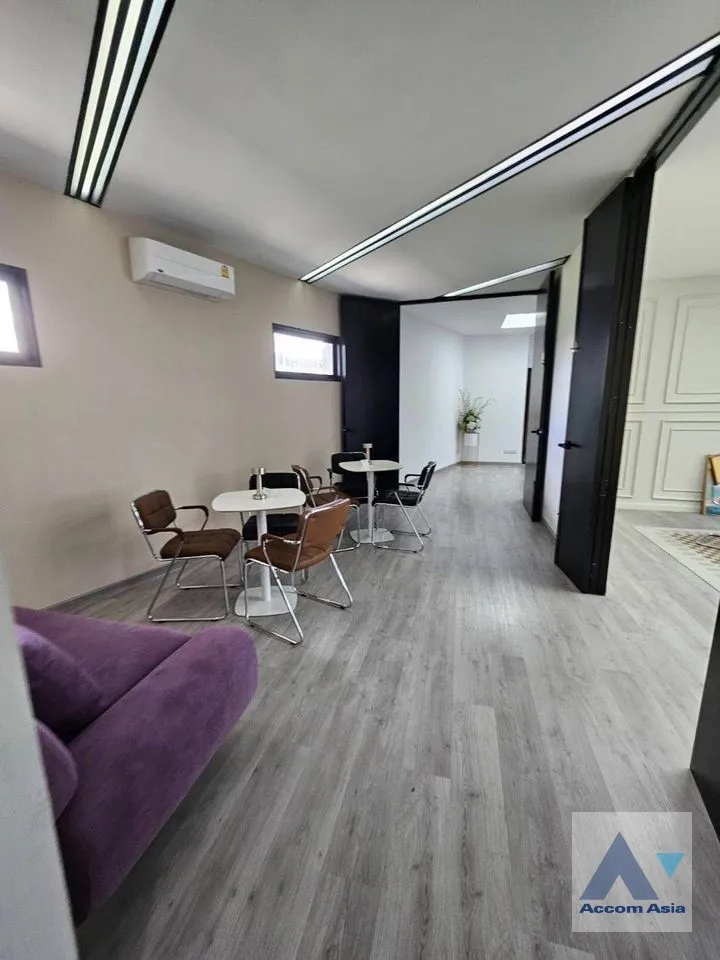 unitHome Office |  House For Rent in Pattanakarn, Bangkok  (AA38767)