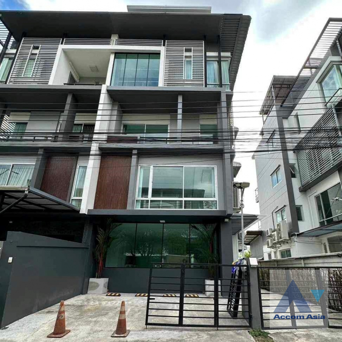  2  6 br Townhouse For Rent in Ratchadaphisek ,Bangkok  at B Square Rama 9 AA38769