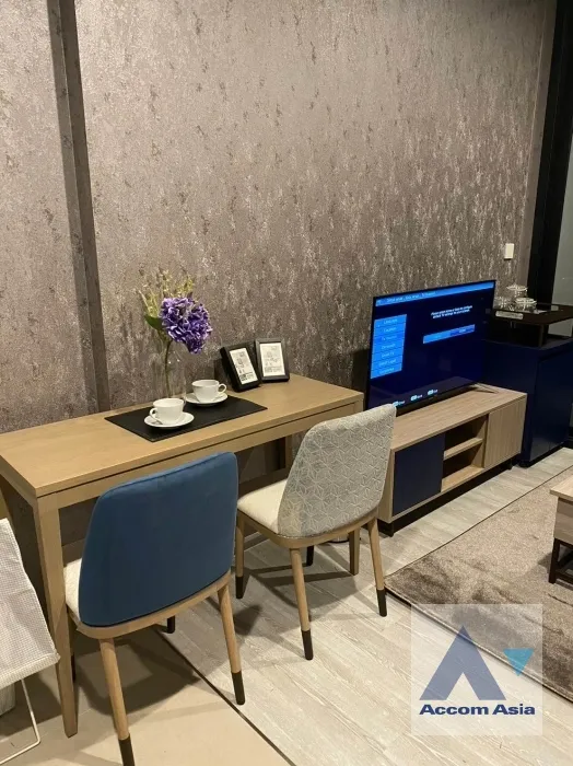 unit 1 Bedroom  Condominium For Rent in Sukhumvit, Bangkok  near BTS Ekkamai (AA38787)
