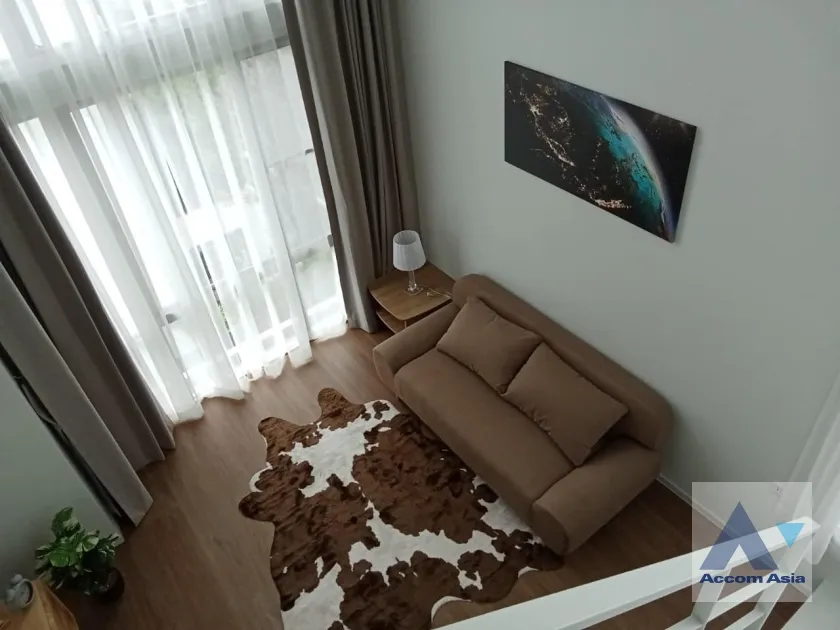 unitSuper Luxury, Split-type Air, Fully Furnished, Garden, Double High Ceiling, Duplex Condo |  3 Bedrooms  House For Sale in Latkrabang, Bangkok  near ARL Ban Thap Chang (AA38808)