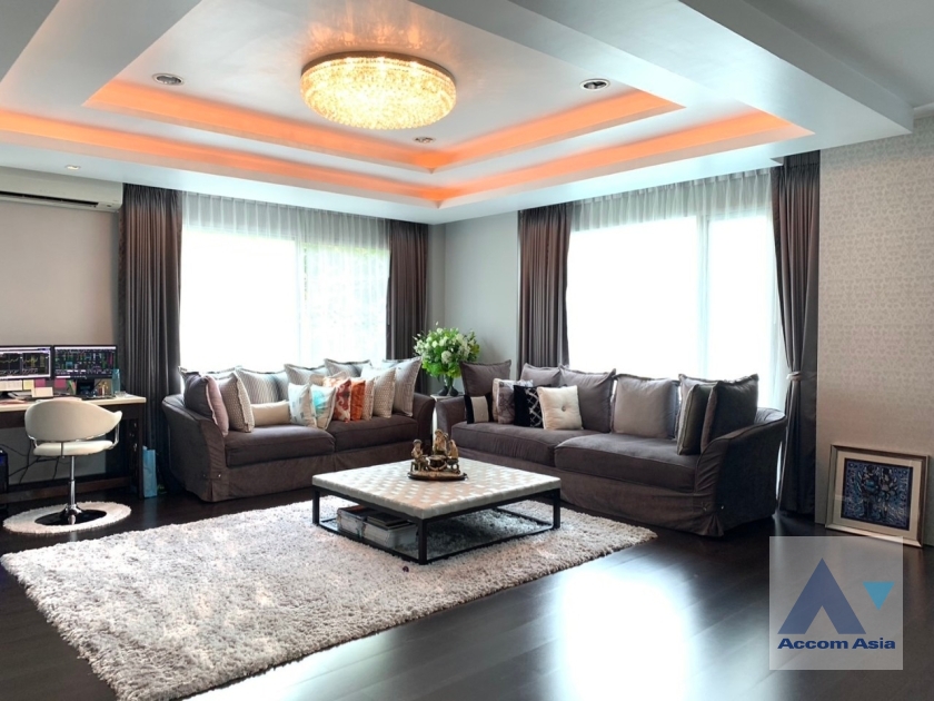 5  3 br Townhouse For Sale in Ratchadaphisek ,Bangkok  at B Square Rama 9 AA38832