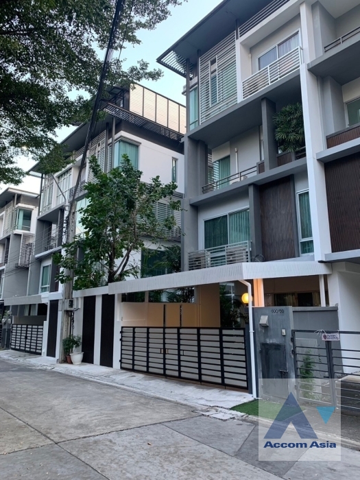 27  3 br Townhouse For Sale in Ratchadaphisek ,Bangkok  at B Square Rama 9 AA38832
